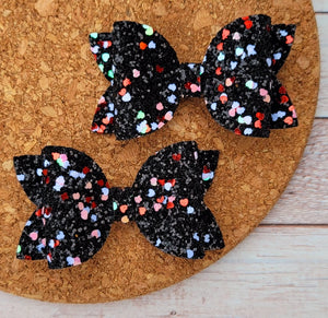 For The Love Of Hearts Glitter Layered Leatherette Piggies Bow