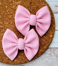 Load image into Gallery viewer, Light Pink Piggies Fabric Bows
