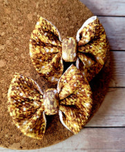 Load image into Gallery viewer, Gold Faux Glitter Fabric Piggie Bows

