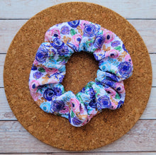 Load image into Gallery viewer, Spring Florals Scrunchie
