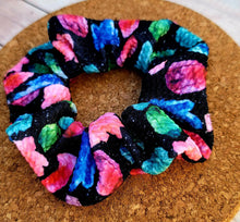 Load image into Gallery viewer, Crystals Scrunchie
