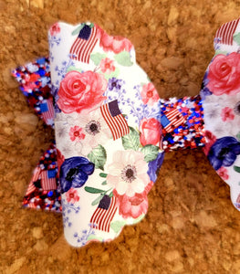 American Flag Scallop Glitter Layered Leatherette Bow