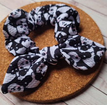 Load image into Gallery viewer, Pandas Bow Scrunchie
