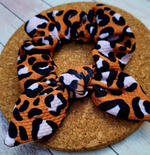 Load image into Gallery viewer, Fall Cheetah Bow Scrunchie
