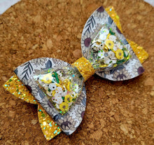 Load image into Gallery viewer, Sunflowers Rhinestone Shaker Chunky Glitter Layered Leatherette Bow
