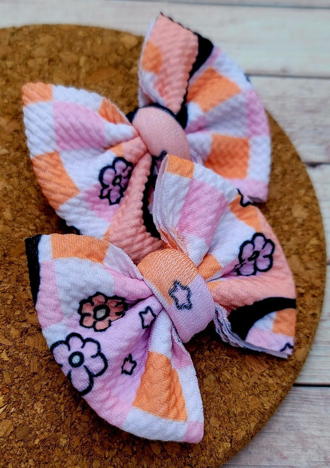 Groovy Piggies Fabric Bows