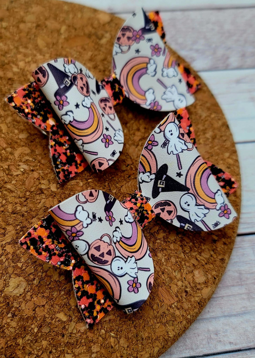 Spooks & Sweets Glitter Layered Leatherette Piggies Bow