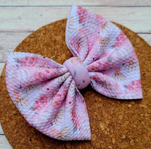 Load image into Gallery viewer, Pink Pumpkins Fabric Bow
