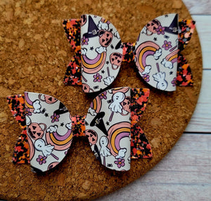 Spooks & Sweets Glitter Layered Leatherette Piggies Bow
