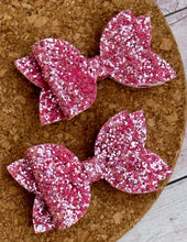Load image into Gallery viewer, Pink Ice Glitter Layered Leatherette Piggies Bow
