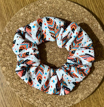 Load image into Gallery viewer, Feathers Scrunchie
