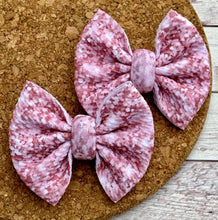 Load image into Gallery viewer, Dusty Rose Pink Glitter Piggies Fabric Bows
