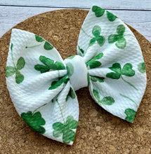 Load image into Gallery viewer, Watercolor Clovers Fabric Bow
