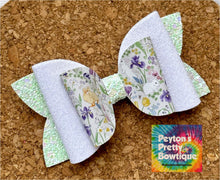 Load image into Gallery viewer, Easter Wildlife Chunky Glitter Layered Leatherette Bow
