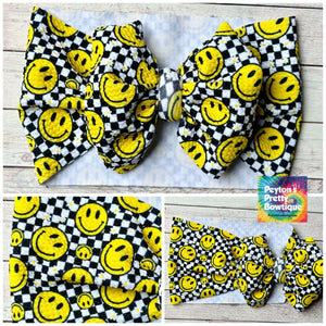 Smiley Checkered Daisies Bow Headwrap
