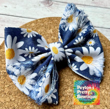 Load image into Gallery viewer, Distressed Daisies Fabric Bow

