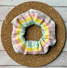 Load image into Gallery viewer, Easter Plaid Daisies Scrunchie
