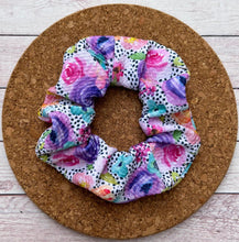 Load image into Gallery viewer, Polka Dot Flowers Scrunchie
