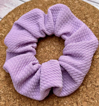 Load image into Gallery viewer, Pastel Set of 4 Scrunchies
