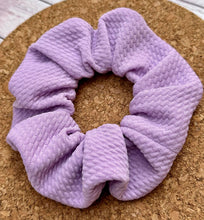 Load image into Gallery viewer, Lavender Scrunchie
