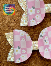 Load image into Gallery viewer, Pink Checkered Daisies Glitter Layered Leatherette Piggies Bow
