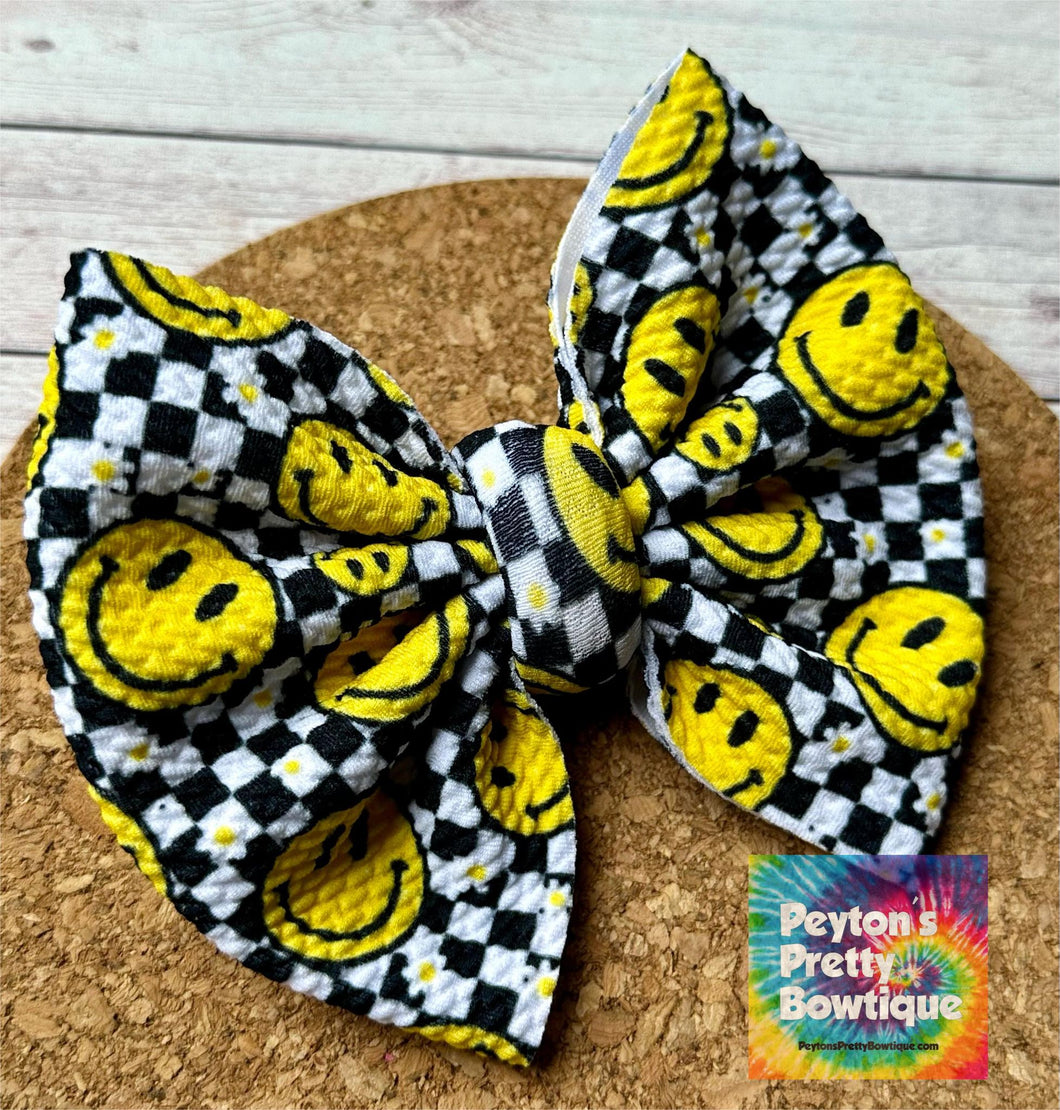 Smiley Checkered Daisies Fabric Bow