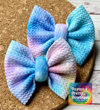 Load image into Gallery viewer, Pastel Galaxy Piggies Fabric Bows
