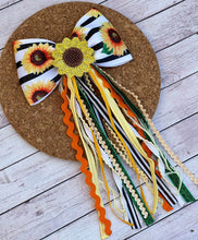 Load image into Gallery viewer, Sunflower Dream Bow
