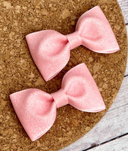 Load image into Gallery viewer, Light Pink Glittered Ribbon Piggies Set
