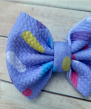 Load image into Gallery viewer, Light Purple Sprinkles Piggies Fabric Bows
