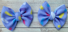 Load image into Gallery viewer, Light Purple Sprinkles Piggies Fabric Bows
